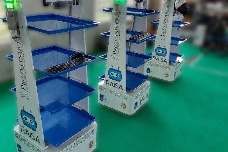 podiumnews.com-Pertamina Serahkan Dua Robot Medis ke RSI Surabaya