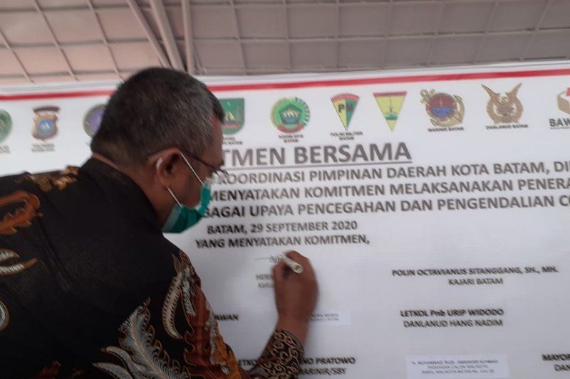 podiumnews.com-Jadikan Pilkada Sebagai Senjata Penghancur COVID-19