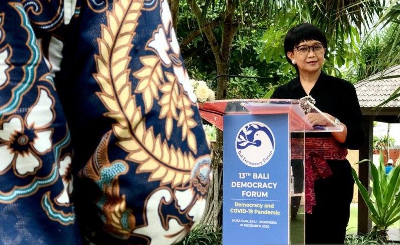 podiumnews.com-Menlu RI Tegaskan Penanganan Pandemi Tidak Lemahkan Demokrasi