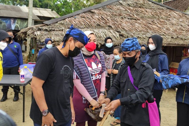 podiumnews.com-Ekonom UI: Ada Bias Implisit Terhadap Masyarakat Adat