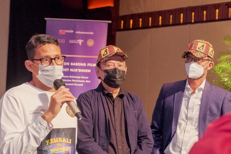 podiumnews.com-Menparekraf Sandiaga Gelar Nonton Bareng Film "Tjoet Nja' Dhien"