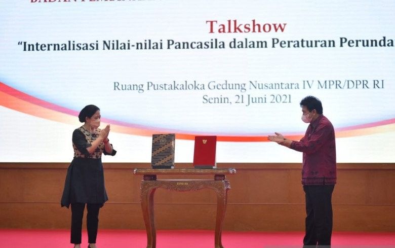 podiumnews.com-Ketua DPR: Pancasila Harus Teraktualisasi dalam Pembentukan UU