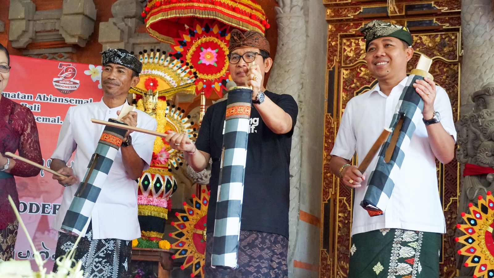 Adi Arnawa: Bahasa Bali Harus Dilestarikan 