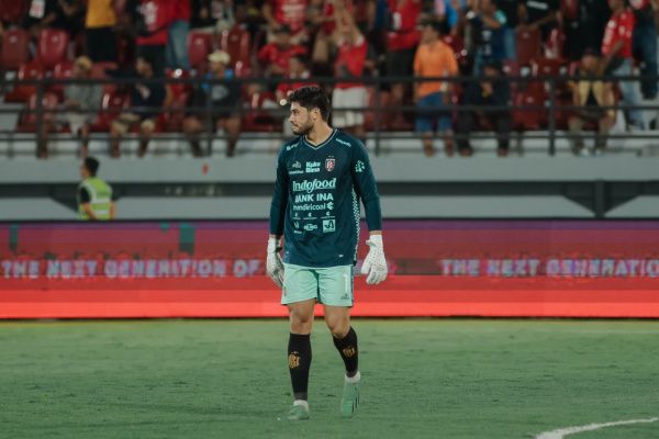 podiumnews.com-Adilson Maringa Tampil Moncer