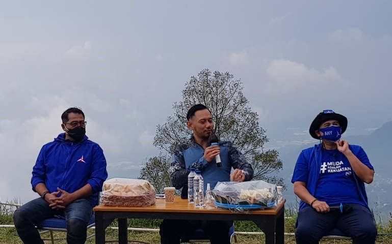 podiumnews.com-AHY: Pihak KLB Seharusnya Minta Maaf ke Presiden