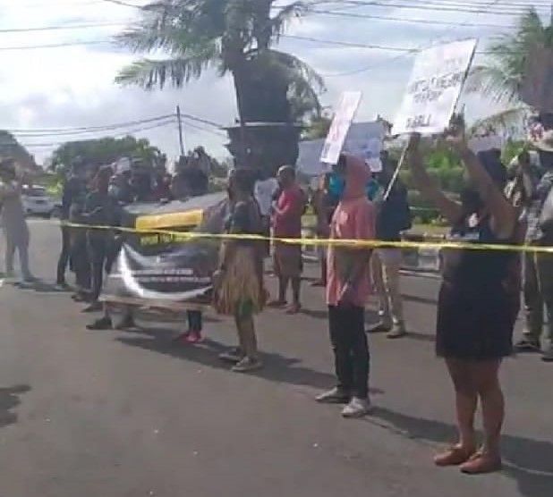 podiumnews.com-AMP Bali Domonstrasi Tuntut Hak Demokratis hingga Penutupan Freeport