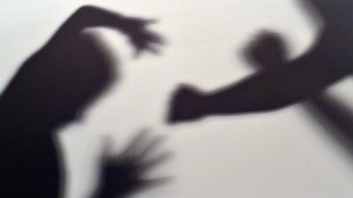 podiumnews.com-Polisi Amankan Tersangka Penganiayaan Pensiunan TNI di Denpasar