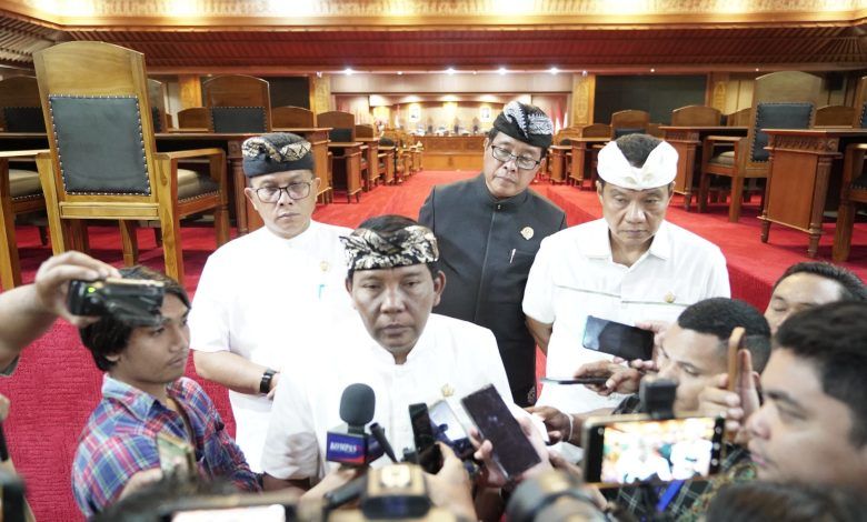 podiumnews.com-DPRD Badung Apresiasi Realisasi Janji Politik Bupati 