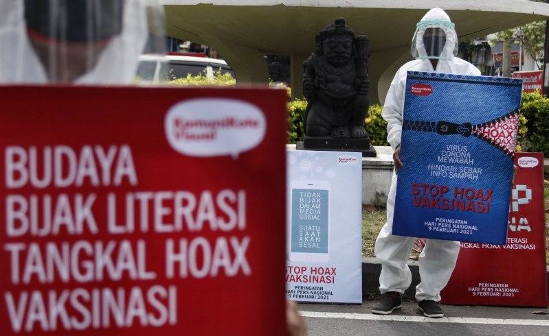 podiumnews.com-Tips Tangkal Hoax Vaksinasi COVID-19