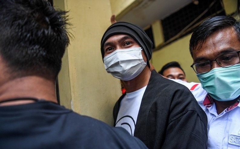 podiumnews.com-Polisi Buru Pemasok Ganja Anji