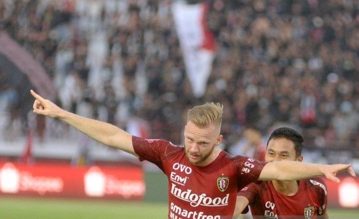 podiumnews.com-Pemain Bali United Melvin Platje Dipinjamkan ke Klub Belanda
