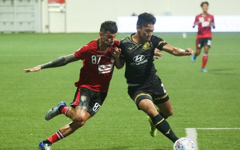 podiumnews.com-Pelatih Berharap Lilipaly Bertahan di Bali United