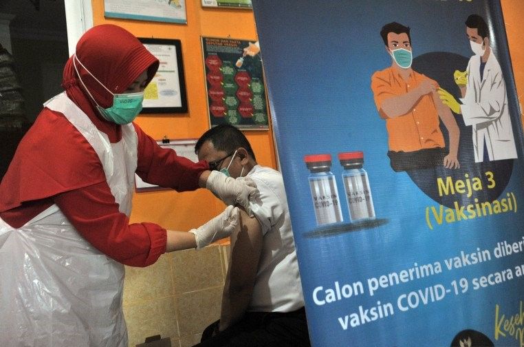 podiumnews.com-1.2 Juta Lebih Tenaga Kesehatan Telah di Vaksin