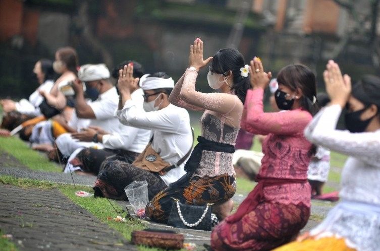 podiumnews.com-Ekonomi Bali Diprediksi Triwulan II Tumbuh Positif 