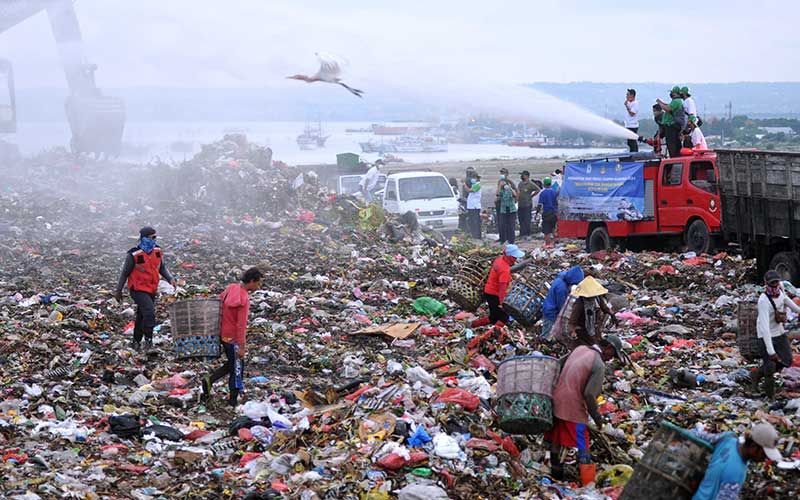 podiumnews.com-Kurangi Bau Sampah TPA di Bali dengan Cairan Eco-Enzyme