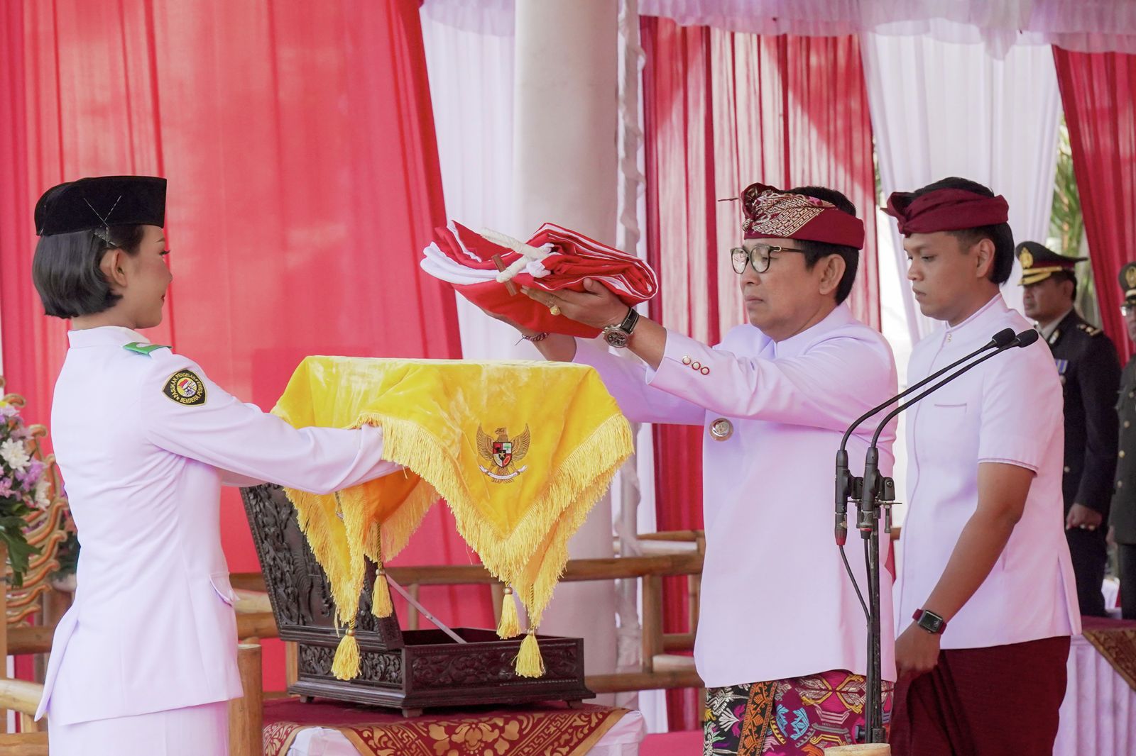 Bupati Adi Arnawa Pimpin Upacara HUT ke-80 RI di Badung