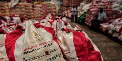 Antisipasi Resesi, Pemerintah Perlu Gencarkan Bansos ke Warga Miskin