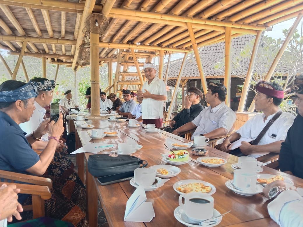 podiumnews.com-Bendesa Adat Denpasar Tawarkan Hummer Mill Atasi Sampah