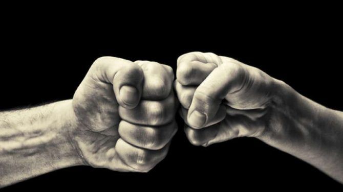 podiumnews.com-Di Mengwi, Dua Kelompok Pemuda Sumba Bentrok 