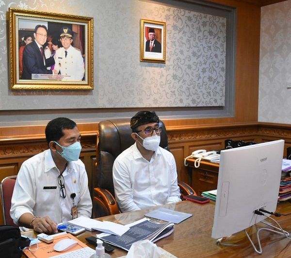 Pemkot Denpasar Intruksikan Sekolah Tunda Pembayaran Uang Seragam