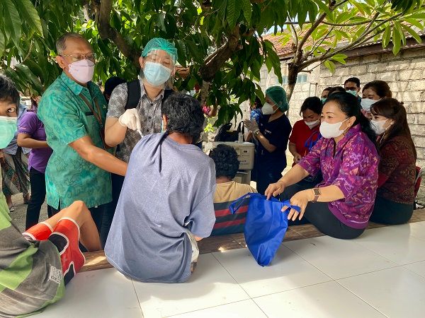 podiumnews.com-Percepatan Vaksinasi Bagi Disabilitas di Denpasar dengan Layanan Home Visit