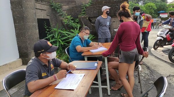 podiumnews.com-Tim Yustisi Denpasar Jaring 41 Pelanggar Prokes