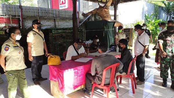 Tim Yustisi Denpasar Amankan 22 Pelanggar Prokes
