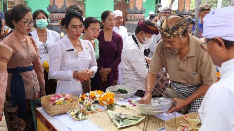 podiumnews.com-Biaya APBD, Pemprov Bali Kremasi 11 Jenazah Terlantar