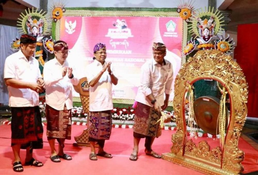 podiumnews.com-Kepala LAN Apresiasi Gubernur Koster Tata Pemprov Bali secara Efektif dan Efisien