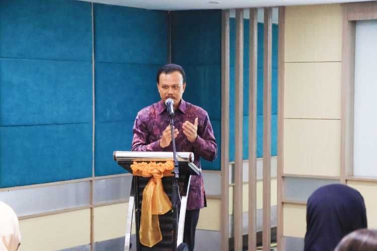 podiumnews.com-Komitmen Pemprov Bali Dukung Gerakan Penurunan Emisi Karbon