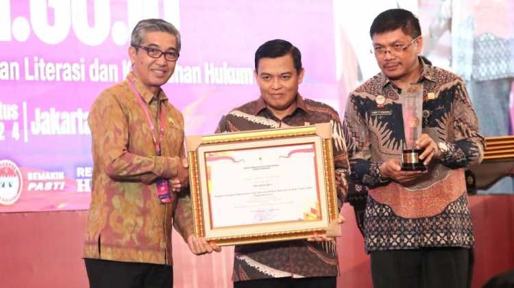 podiumnews.com-Komitmen Pemprov Bali Tingkatkan Aksesibilitas dan Kualitas Dokumentasi Hukum Nasional