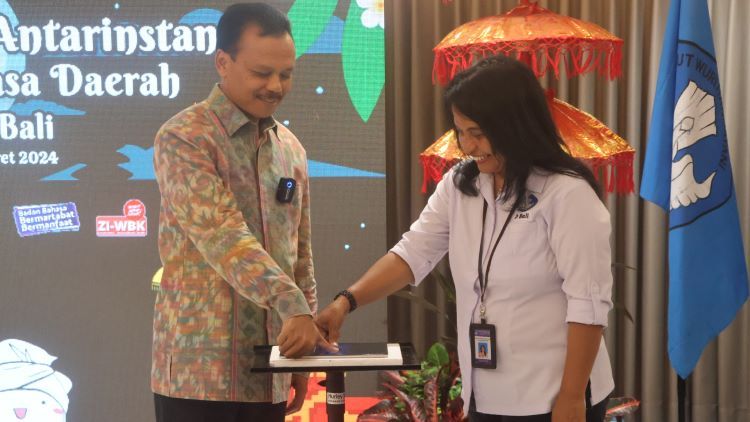 podiumnews.com-Pemprov Bali Komit Lestarikan Bahasa Bali