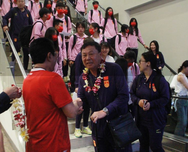 podiumnews.com-Pemprov Bali Sambut Kedatangan Wakil Tiongkok dan Korsel di Piala Asia Wanita U-17