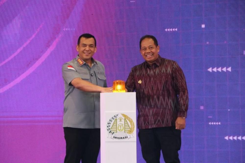 podiumnews.com-Pj Gubernur Bali Mahendra Jaya Sambut Baik Autogate TPI Bandara Ngurah Rai