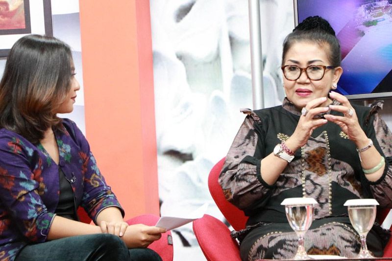 podiumnews.com-Putri Koster Ajak Masyarakat Bali Peduli dengan Energi Bersih