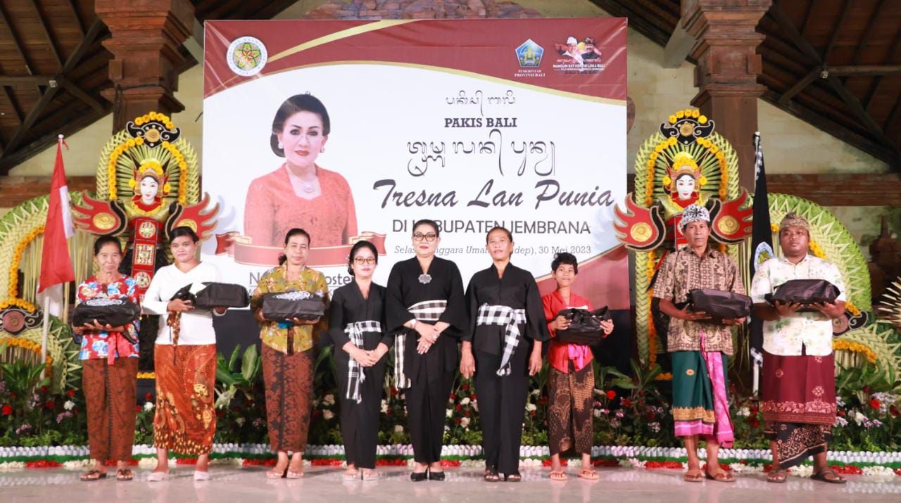 podiumnews.com-Tresna lan Punia Pakis Bali, Putri Koster Tekankan Tari Rejang Identitas Tiap Desa Adat