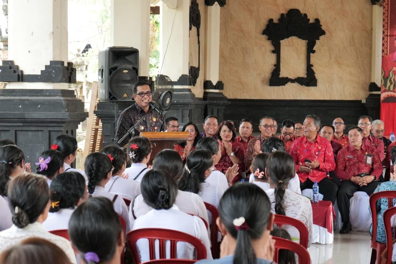 Bupati Sanjaya Menimba Ilmu dari Desa