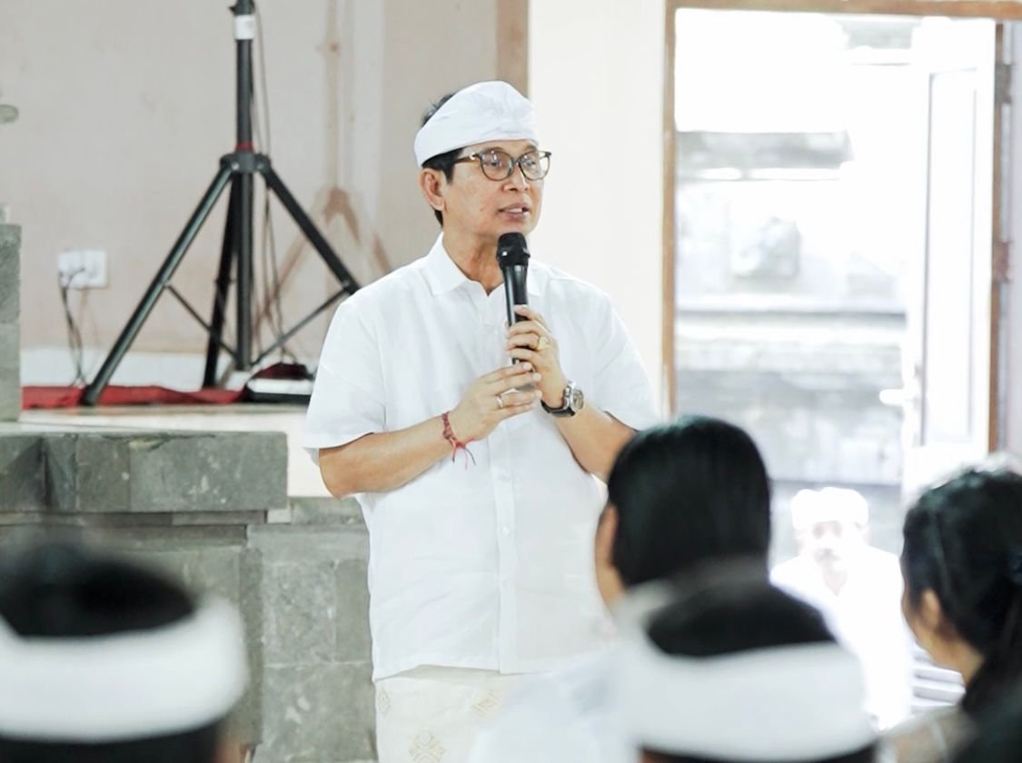 Bupati Adi Arnawa Dukung Karya Bhaktining Suputra di Pecatu