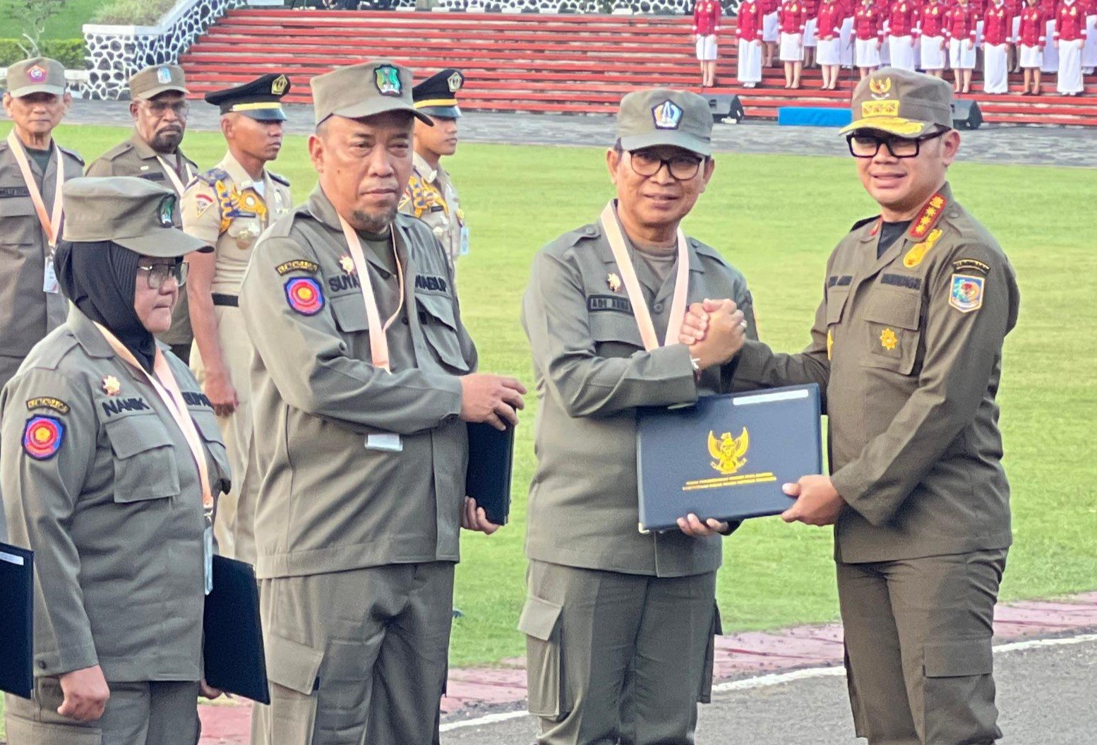 Bupati Badung Terima Pin Kehormatan IPDN