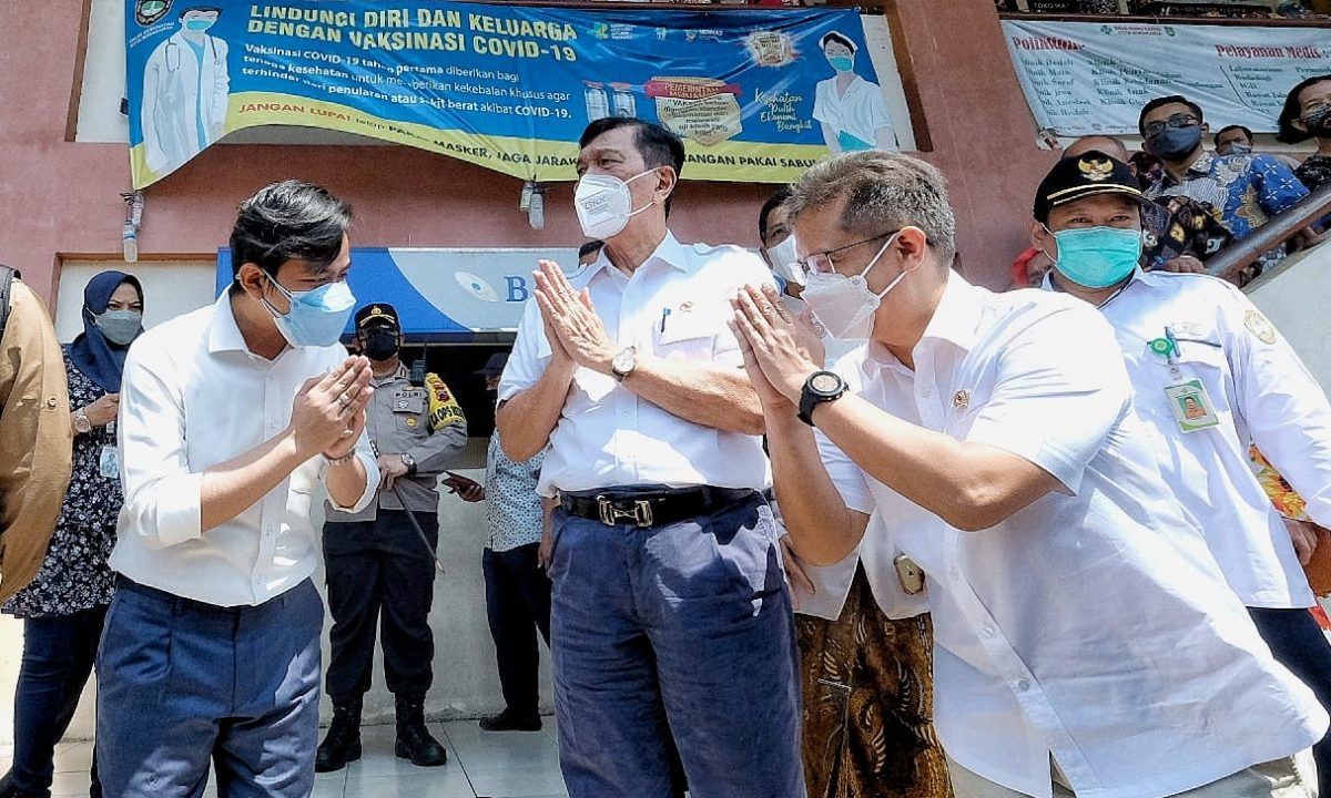 podiumnews.com-Luhut Sebut Gibran Agresif Tangani Pandemi