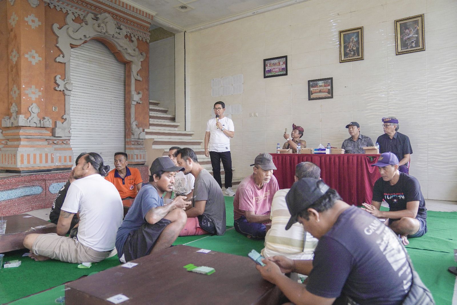 Adi Arnawa Buka Turnamen Ceki di Munggu