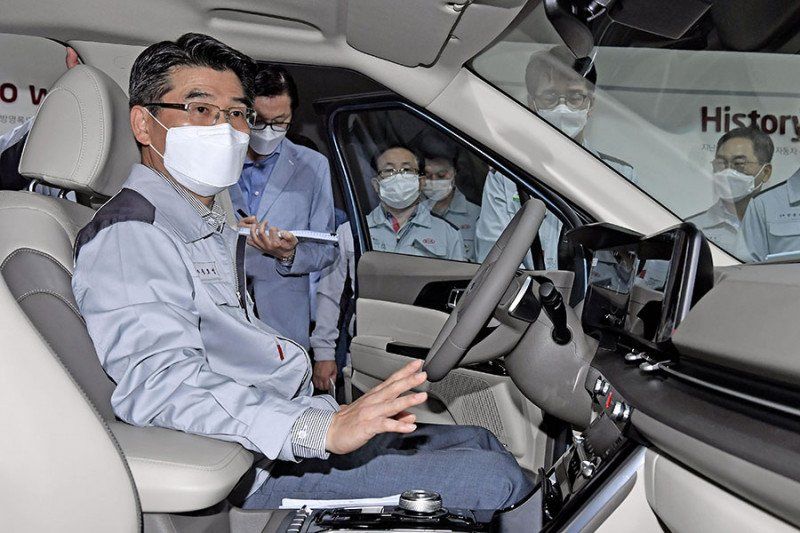 podiumnews.com-Kia Rambah Bisnis Penyewaan Mobil Bagian Strategi "Plan S"