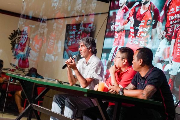 Biar Pemainlah yang Dikenal Jadi Pahlawan 