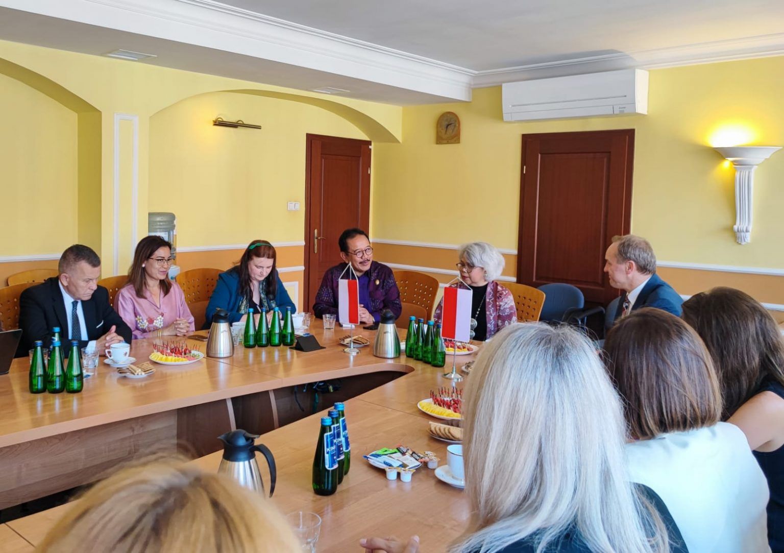 Cok Ace Promosikan Pariwisata Bali di Polandia