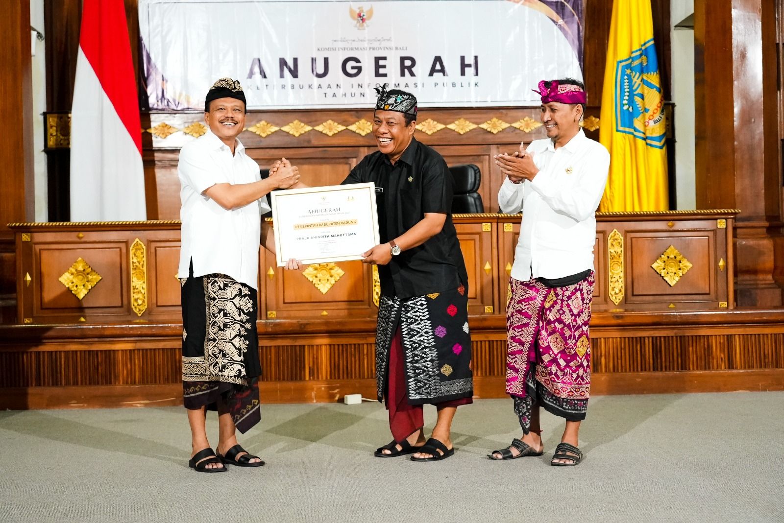 podiumnews.com-Diskominfo Badung Raih Badan Publik Informatif Terbaik