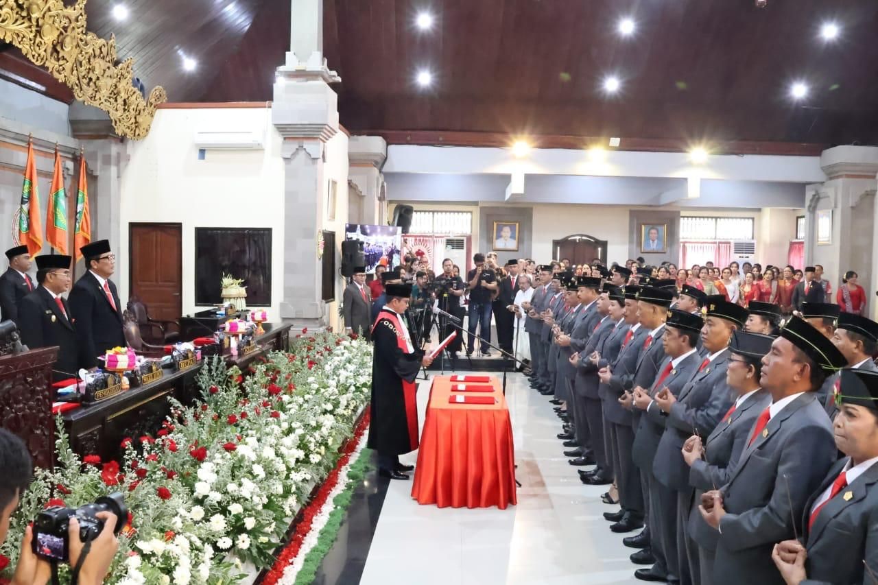 podiumnews.com-Anggota DPRD Tabanan 2024-2029 Dilantik