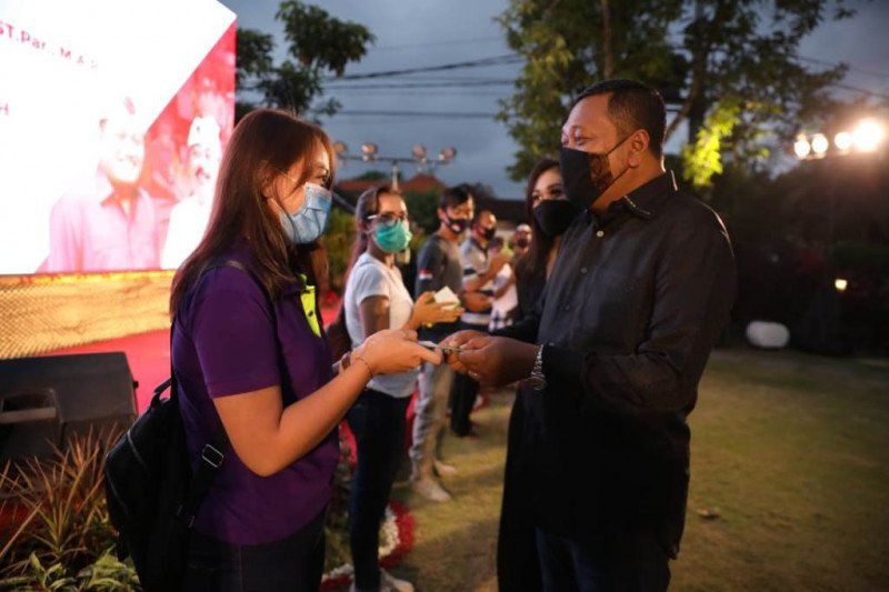 podiumnews.com-Bupati Gianyar Sampaikan Capaiannya Selama Dua Tahun