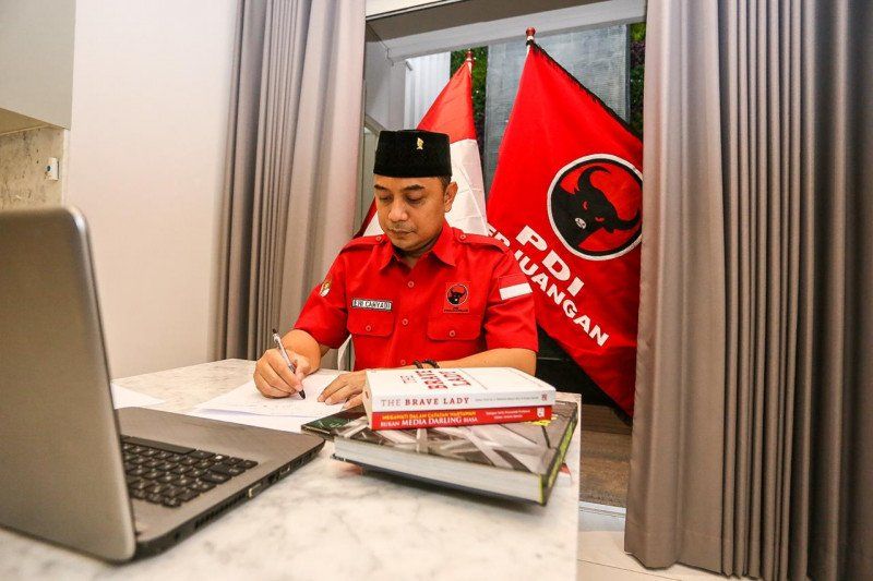 podiumnews.com-Eri-Armuji Ikuti Sekolah Partai Calon Kepala Daerah di PDIP