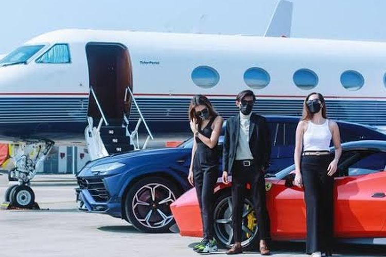 podiumnews.com-Anak Flexing, Kapolri Diminta Tegur Keras Kapolda Kalsel