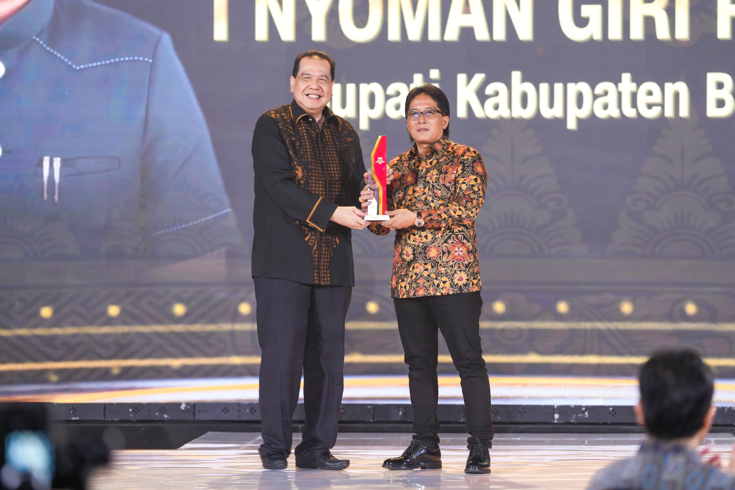 Giri Prasta Raih CNN Indonesia Awards
